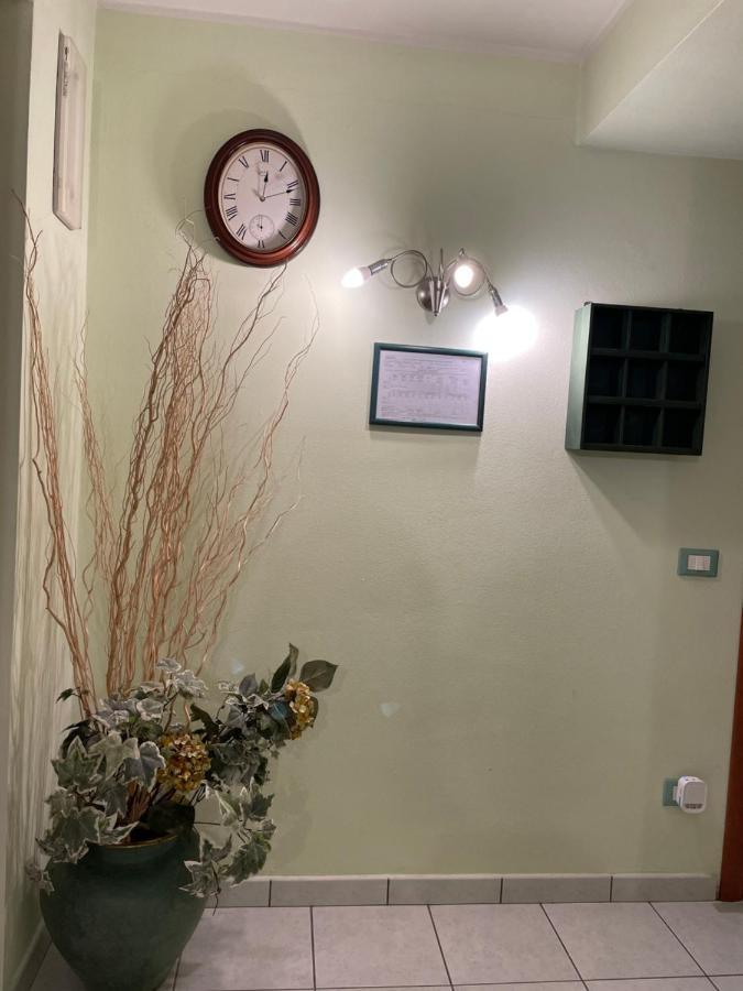 Serravalle Sesia Casa Azzurra Camere מראה חיצוני תמונה