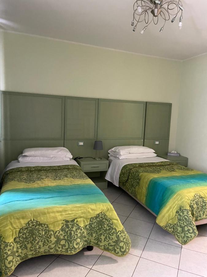 Serravalle Sesia Casa Azzurra Camere מראה חיצוני תמונה
