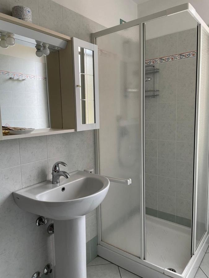 Serravalle Sesia Casa Azzurra Camere מראה חיצוני תמונה