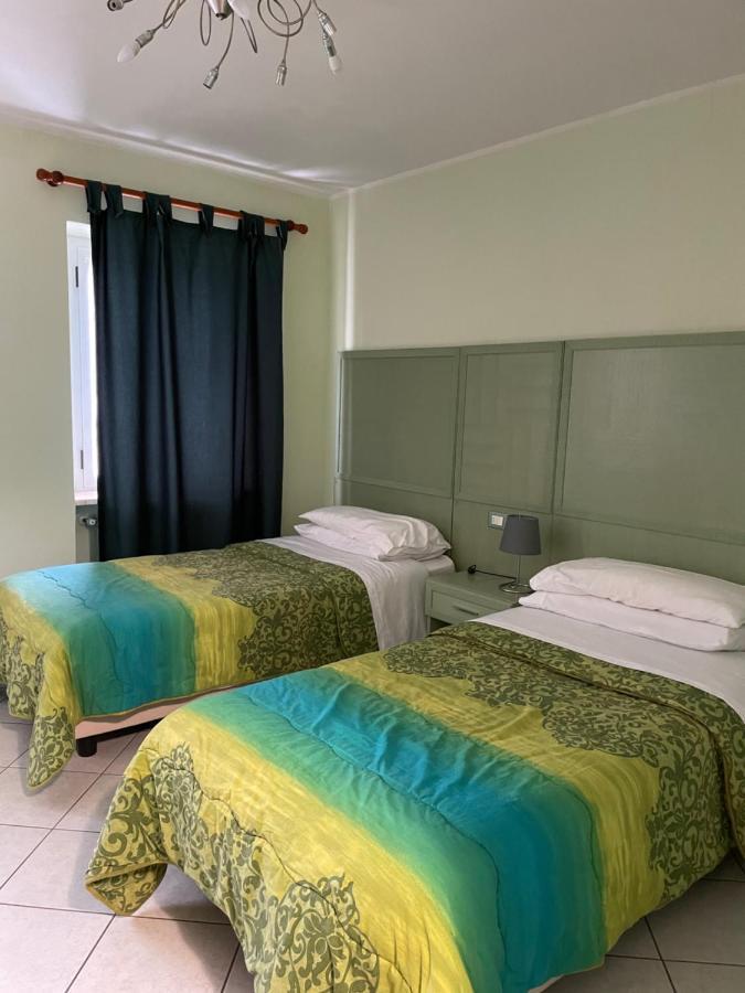 Serravalle Sesia Casa Azzurra Camere מראה חיצוני תמונה